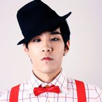 이 사진 빅뱅 <b>top</b> 맞나요?