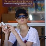 <b>키티</b> 티셔츠 입은 '패리스 힐튼'