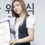 근육질 허벅지의 <b>여자</b> 아이돌 <b>멤버</b>들