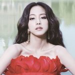 <b>빗물</b>이 고일정도? 한예슬 쇄골의 위엄