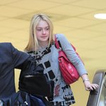 뽀얀 피부가 매력적인 '다코타 <b>패닝</b>'