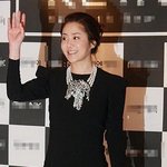 과감한 미니원피스 입은 고현정 최근