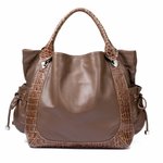 큰 맘 먹고 지른 명품가방 꺄~~