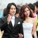 초미니 입은 <b>정시아</b>와 비교되는 백도빈 스타일