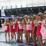 오늘 <b>코엑스</b>에서 금발녀 퍼레이드 봤어요~ㅋㅋ