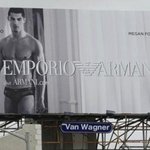 호날두-메간 폭스 속옷광고로 <b>la</b>시내 정체