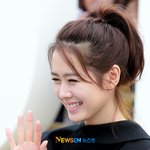 이 <b>미소</b>가 이뻐?