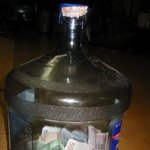 오늘부터 저도 생수통 저금 할 겁니다~!! <b>do</b> <b>do</b> <b>do</b>~!!