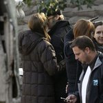 뽀뽀하는 안젤리나 졸리와 <b>브래드</b> 피트