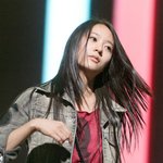 이기적인 <b>허리</b>라인 f(x) 크리스탈