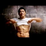 이런 몸으로 사랑을 할 수 있을까요?(트레이닝화와 운동복으로 시...