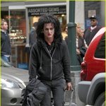 숀 펜의 록스타 분장, 좀 무서움