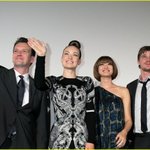 머리 동그랗게 말아올린 '올리비아 <b>와일드</b>'