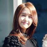 환하게 웃다가 급<b>정색</b>하는 '소녀시대' 윤아