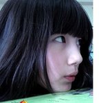 '<b>miss</b> a' 수지, '여신포스' 작렬 졸업사진 공개