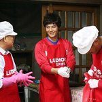 기성용, 나도 김치 <b>한입</b>만 주면 안되겠니~ ㅠ.ㅠ