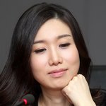 나경은, 붓기남아도 <b>수려</b>한 미모는 여전해