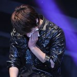 대만 팬미팅에서 우는 샤이니 <b>종현</b>