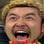 실제! <b>악령</b>들려 천장에 매달린 소녀!