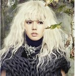 최근 금발흑발로 변신한 한가인 진정 <b>숲속</b> 여신