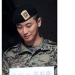 (사진有) 남자 세명하고 같이다니기