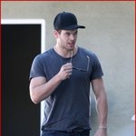 <b>변장</b>한 애너린, 켈란럿츠와 비밀데이트?