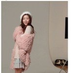 <b>분홍</b>털코트로 푹싸인 박한별