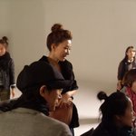 치티치티뱅뱅 패러디 <b>이미숙</b>, 최근 스타릿 광고 촬영장서 우아함 돋는...