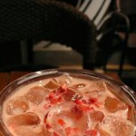 <b>우왕</b> 이거 스트로 베리 라떼 완전 맛나보여 나도 카페베네~