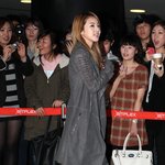 최근 영화시사회에온 '산다라박' <b>청초</b>해졌어