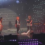 최근 'f(x)' 크리스탈 <b>무대</b>에서 실신한 사진