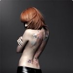 '상반신 탈의' 서인영, <b>매끈</b>한 허리라인 공개