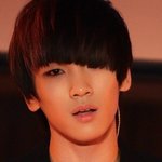 <b>스모키</b> 화장 어울리는 남자 아이돌