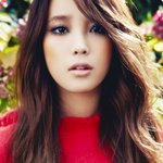 최근 컴백한 '아이유' 고화질 앨범 <b>재킷</b>