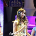 실력은 둘째치고 얼굴은 정말 <b>반반</b>한 女아이돌