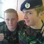 안녕! 한국에서 친구가 필요해요!난 영국인입니다★