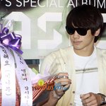 (묻혀서다시) 사진유 김종욱<b>찾기</b>에 공유분 카디건 아시는분????...