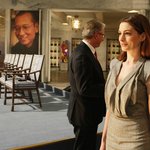 <b>노벨</b> 평화상 시상식의 앤 헤더웨이