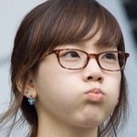 만두<b>표정</b>의 아이돌들
