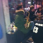 사진有) 홍대 까리 <b>색소폰</b>男을 찾습니다