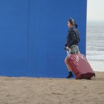 김태희 한겨울에 해변 패션 ... <b>득도</b>의 경지?