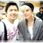 탑 모델 아기네스딘 신인가수 한 화이팅 인증샷?