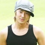 <b>90</b>년대에서 못벗어나는 연예인들