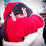 안녕하세요 ! 25일날 명동 <b>산타옷</b>입고 프리허그했어요 !