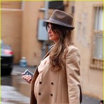 이제는 배가 <b>제법</b> 나온 '페넬로페 크루즈'