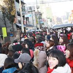 [사진 첨부] 우연 찮게 홍대에서 본  j y j