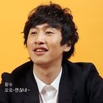 <b>수염</b>, 머리스타일, 안경에 따라 차이가 많은 남자들