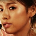 <b>헤어</b>에 따라 어울리는 이효리의 메이크업