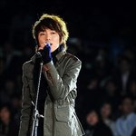 농구장에 나타난 슈퍼스타 강승윤!! 멋진 공연을 선보여~