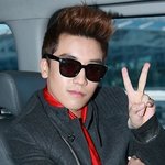 <b>top</b> 헤어스타일 따라한 승리